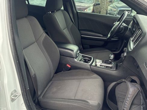 Used 2022 Dodge Charger SXT image 6