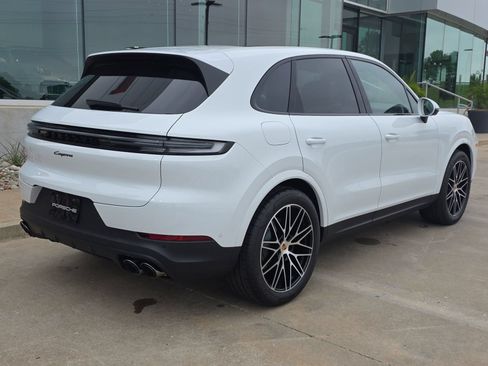 New 2026 Porsche Cayenne AWD/4WD image 7
