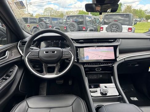 New 2026 Jeep Grand Cherokee L Limited AWD/4WD image 23