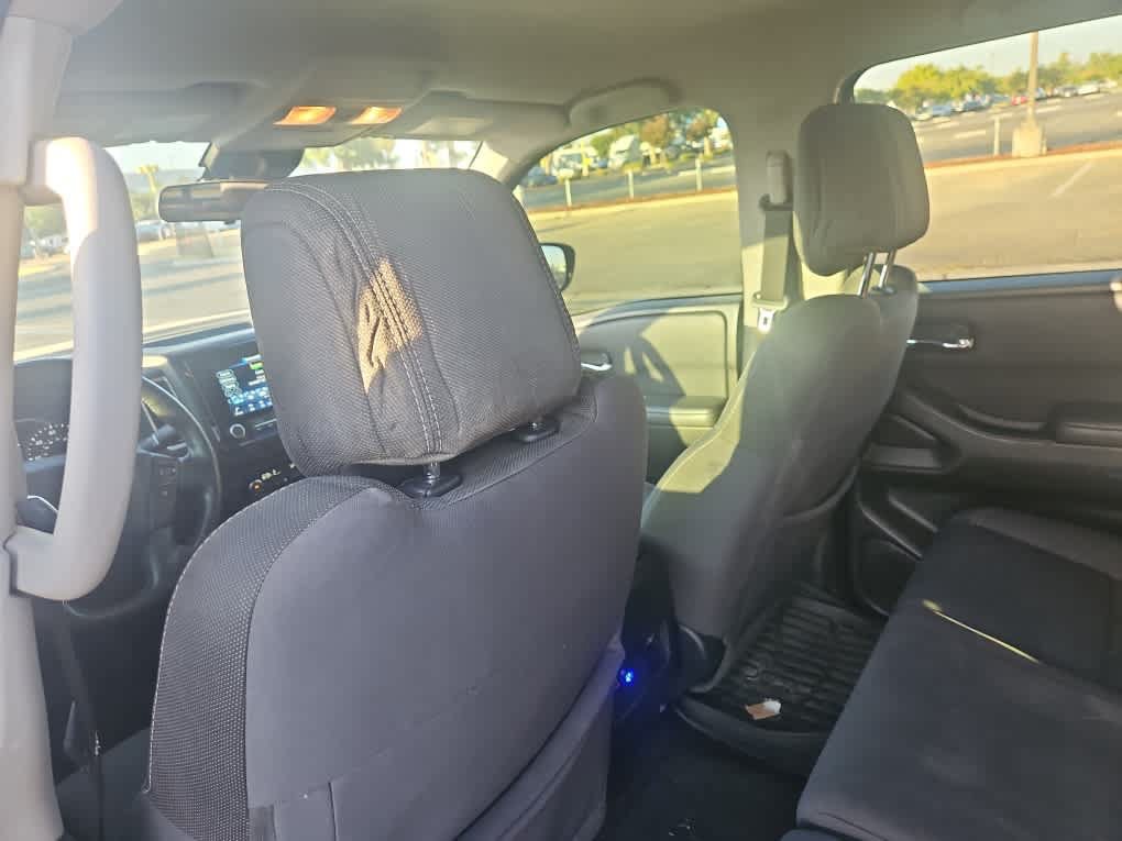 Used 2022 Nissan Frontier SV RWD image 11