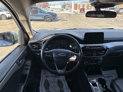 Used 2020 Ford Escape SEL image 22