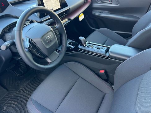 New 2026 Toyota Prius Plug-In Hybrid image 7