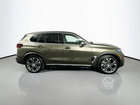 Used 2026 BMW X5 sDrive40i w/ Climate Comfort Package image 4
