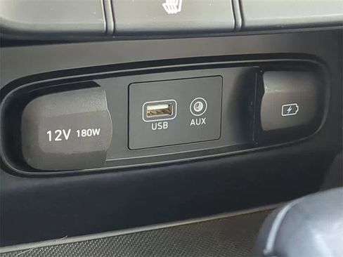 Used 2019 Hyundai Santa Fe Limited image 30