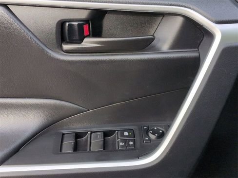 Used 2024 Toyota RAV4 LE image 22