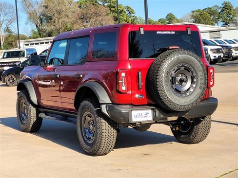 New 2025 Ford Bronco Badlands image 3