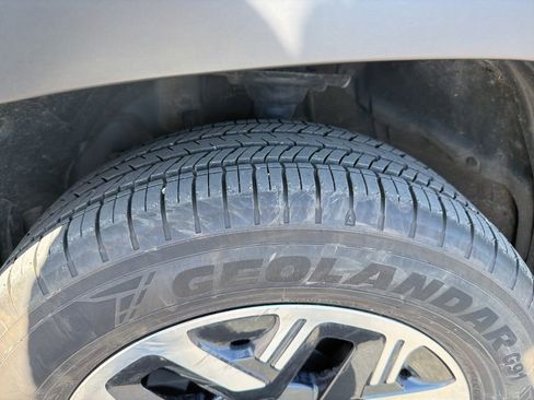 Certified 2025 Subaru Forester Premium image 2