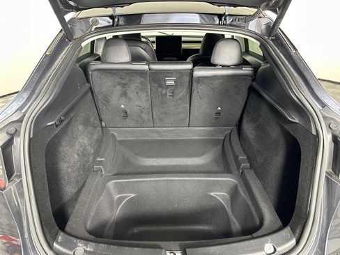 Used 2023 Tesla Model Y Long Range AWD/4WD image 8
