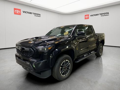 New 2025 Toyota Tacoma TRD Sport image 2
