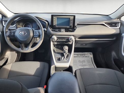 Certified 2022 Toyota RAV4 LE image 10