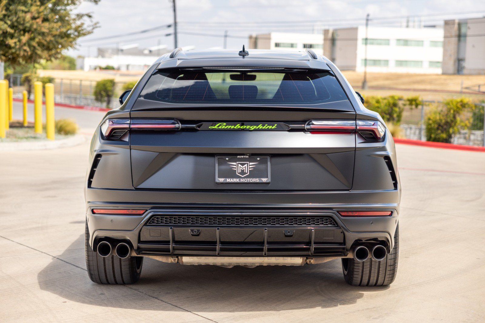 Used 2022 Lamborghini Urus AWD/4WD image 6