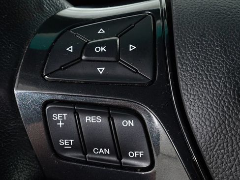 Used 2016 Ford Explorer XLT w/ Equipment Group 202A AWD/4WD image 33