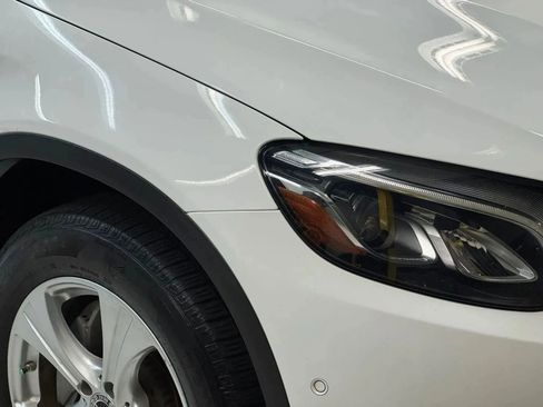 Used 2018 Mercedes-Benz GLC 300 w/ Premium Package image 6