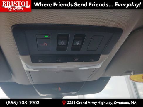 Used 2023 Nissan Pathfinder Platinum AWD/4WD image 29