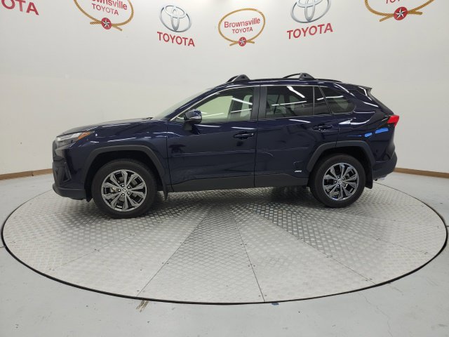 Certified 2025 Toyota RAV4 XLE Premium AWD/4WD image 5