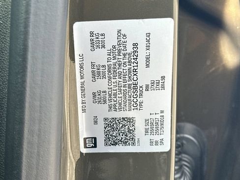 Used 2024 Chevrolet Colorado W/T RWD image 28
