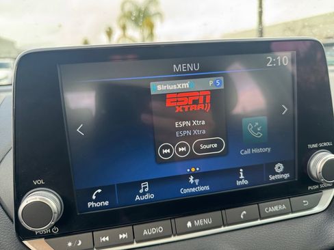 Used 2024 Nissan Sentra SV image 19