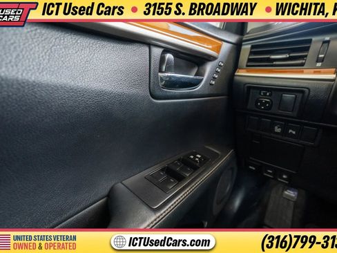 Used 2014 Lexus ES 300h w/ Luxury Package w/Bamboo Trim FWD image 15