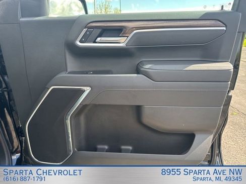 Used 2025 Chevrolet Silverado 1500 LT AWD/4WD image 30