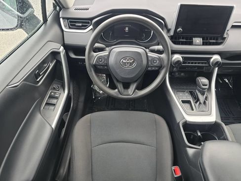 Used 2023 Toyota RAV4 LE FWD image 3