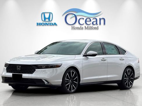 New 2026 Honda Accord Touring image 1