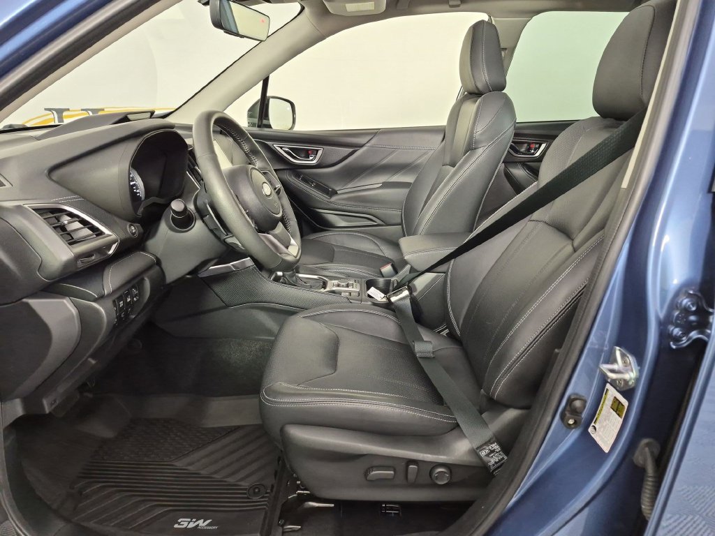 Used 2023 Subaru Forester Touring AWD/4WD image 16