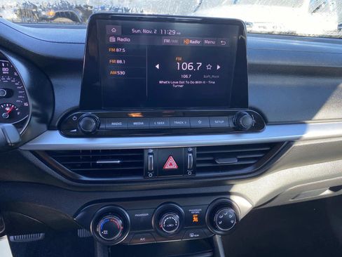 Used 2024 Kia Forte LXS image 10