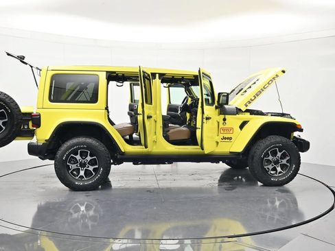 Used 2023 Jeep Wrangler Unlimited Rubicon w/ LED Lighting Group AWD/4WD image 48