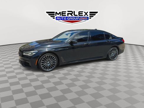 Used 2017 BMW 750i RWD image 4