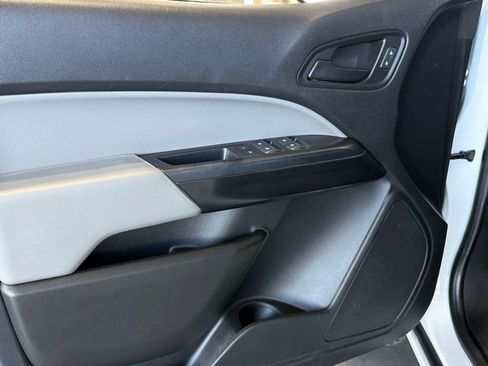 Used 2020 Chevrolet Colorado W/T image 16