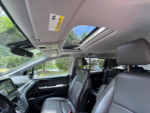 Used 2018 Honda Odyssey EX-L image 9
