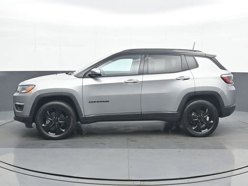 Used 2021 Jeep Compass Altitude image 3