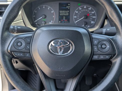 Used 2025 Toyota Corolla Cross AWD Hybrid image 18