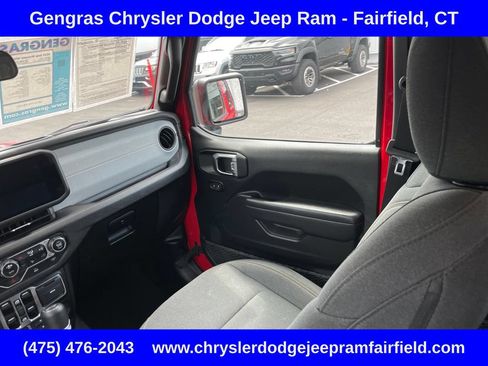 Certified 2025 Jeep Wrangler Unlimited Sport S 4xe AWD/4WD image 59