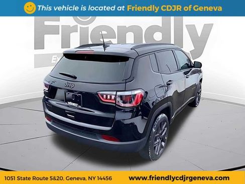 Used 2026 Jeep Compass Limited AWD/4WD image 5