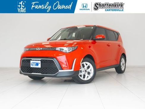 Used 2024 Kia Soul LX w/ Option Group 015 FWD image 1