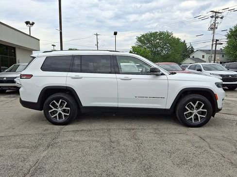 Certified 2023 Jeep Grand Cherokee L Limited w/ Trailer Tow Group (B) AWD/4WD image 8