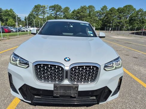 Used 2022 BMW X4 xDrive30i w/ M Sport Package 2 AWD/4WD image 2