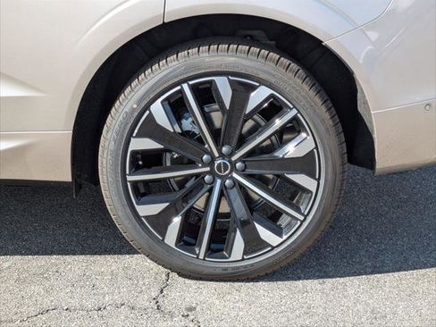 New 2026 Volvo XC60 T8 Ultra w/ Protection Package Premier image 6