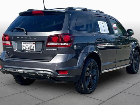 Used 2020 Dodge Journey Crossroad FWD image 12
