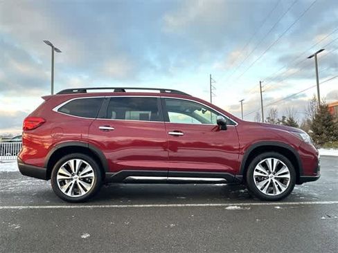 Used 2022 Subaru Ascent Touring image 3