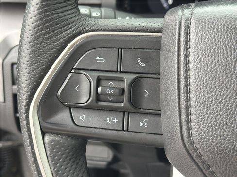 Used 2025 Toyota Tacoma TRD Off-Road AWD/4WD image 24