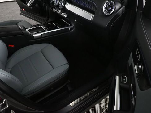 New 2026 Mercedes-Benz GLB 250 image 21