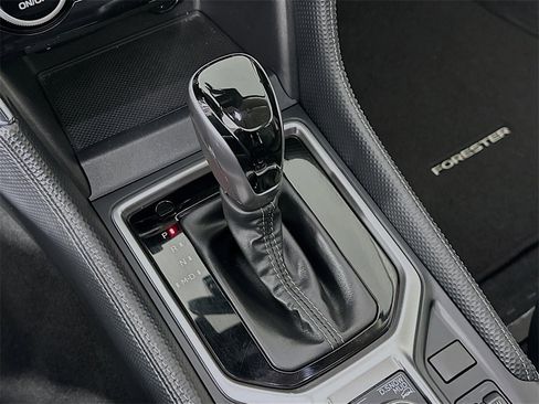 Used 2024 Subaru Forester Limited image 19