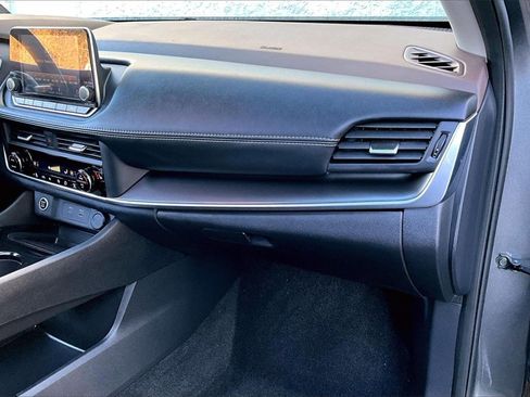 Certified 2023 Nissan Rogue SV w/ SV Premium B Package image 16