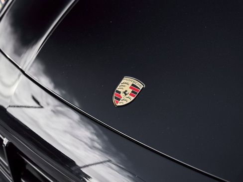 Used 2023 Porsche Cayenne Turbo GT image 7