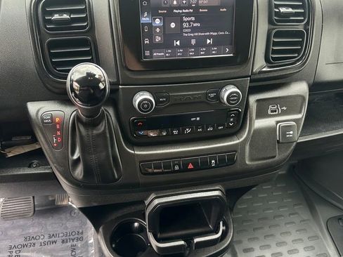 Used 2025 RAM ProMaster 2500 w/ Convenience Group FWD image 15
