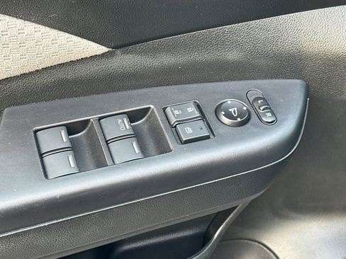 Used 2016 Honda CR-V EX image 18