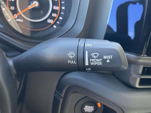 New 2025 Jeep Gladiator High Tide image 24