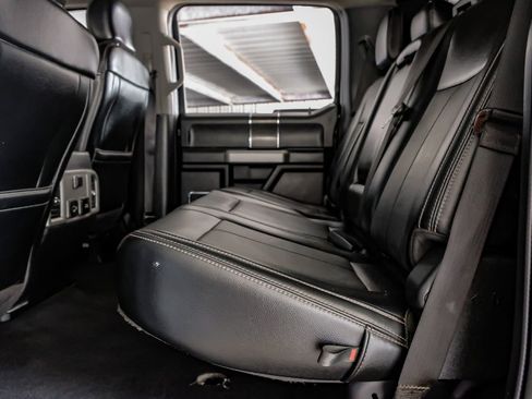 Used 2020 Ford F250 Lariat w/ Lariat Ultimate Package AWD/4WD image 36